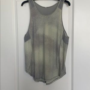 Lululemon Tank Size L  NWOT